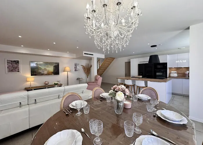 La Bella Rosa - Direct Circuit - Piscine - Climatisation Le Mans