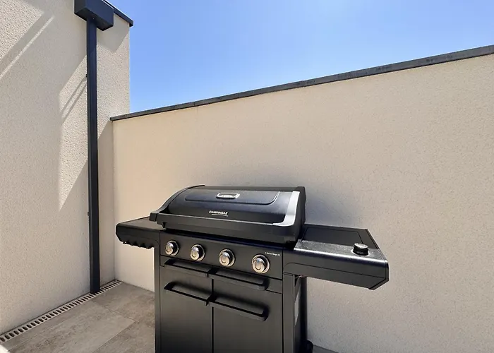 La Bella Rosa - Direct Circuit - Piscine - Climatisation Casa vacanze