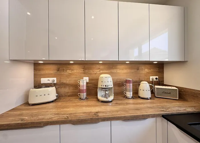 La Bella Rosa - Direct Circuit - Piscine - Climatisation Le Mans